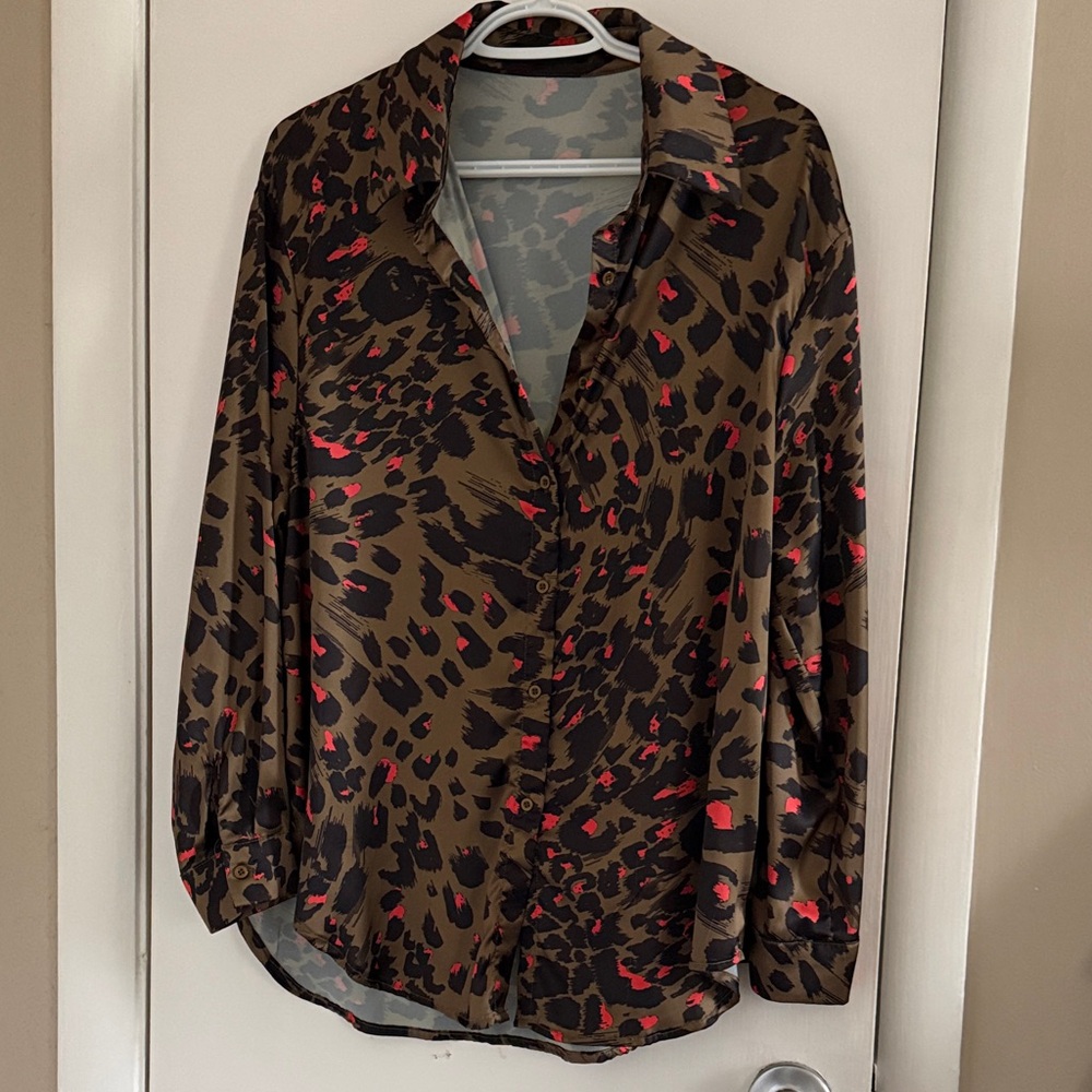 SHEIN Wild Patterned Button-Down Shirt
